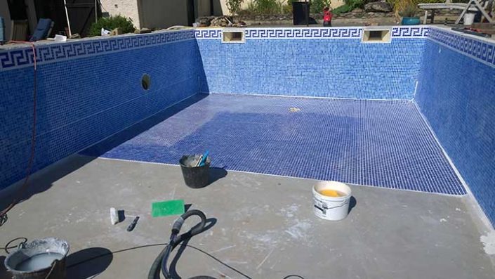 Swimming pool construction services Harpenden